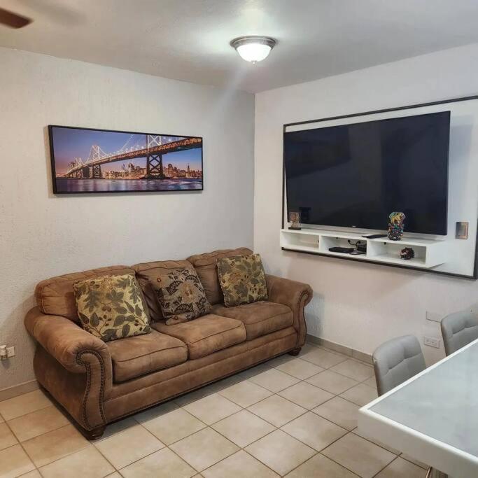 3 Bedroom Townhouse W Garage Blocks From The Beach Puerto Peñasco المظهر الخارجي الصورة